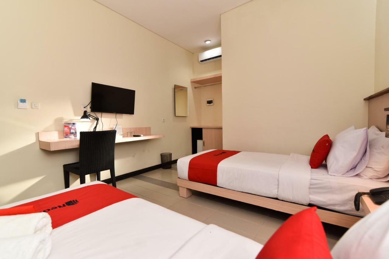 Reddoorz Near Legian Street Hotel Kuta Lombok Kültér fotó
